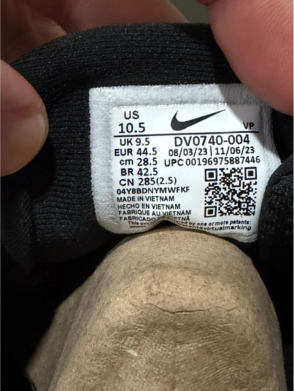 Size 10.5 - Nike Flex Experience Run 12 “Black White”